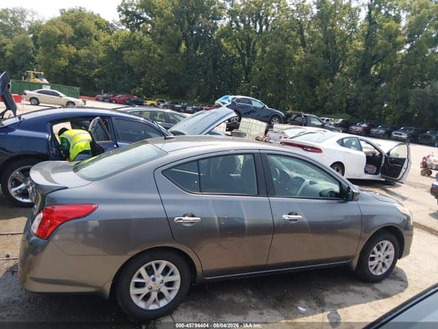 2019 NISSAN VERSA 1.6 SV 14
