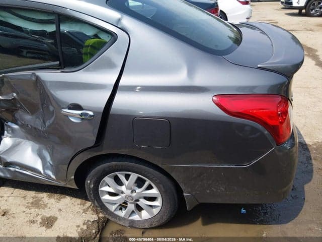 2019 NISSAN VERSA 1.6 SV 18