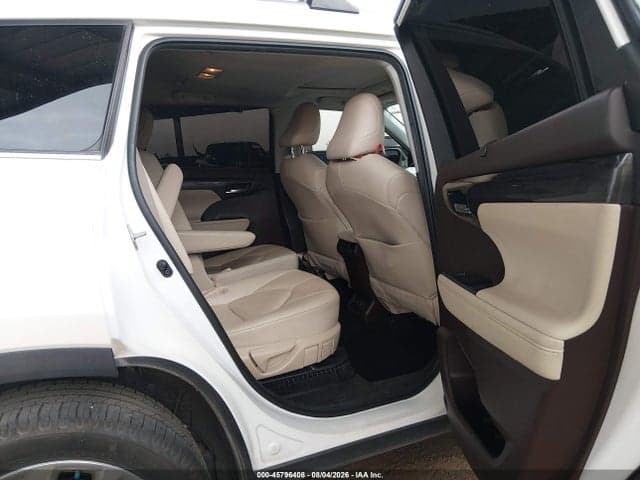 2020 TOYOTA HIGHLANDER HYBRID LIMITED 8