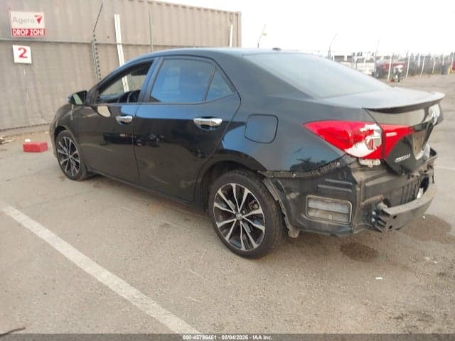 2018 TOYOTA COROLLA SE 3