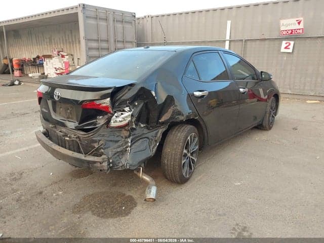 2018 TOYOTA COROLLA SE 4