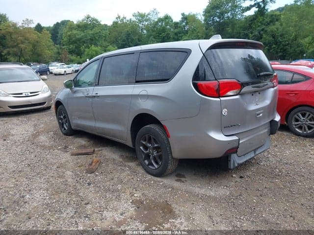 2019 CHRYSLER PACIFICA TOURING PLUS 3