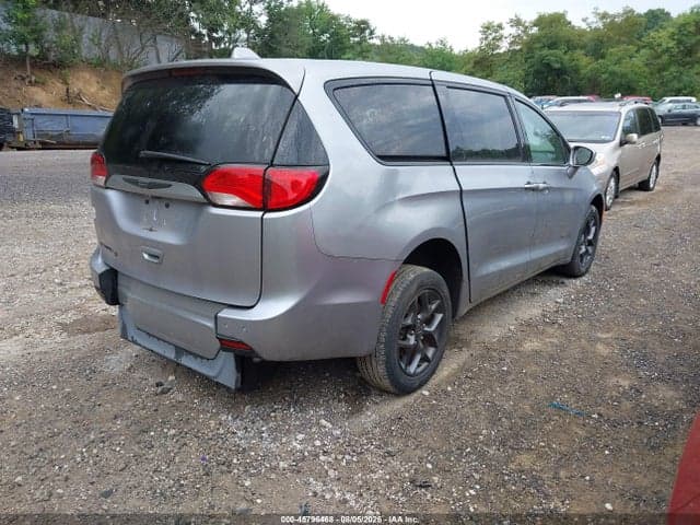 2019 CHRYSLER PACIFICA TOURING PLUS 4