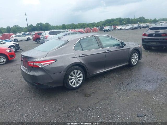 2020 TOYOTA CAMRY LE 4
