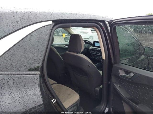 2020 FORD ESCAPE SE 8