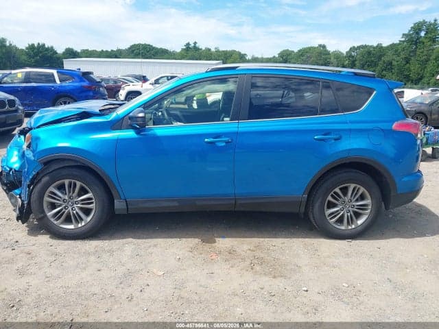 2017 TOYOTA RAV4 LE 14