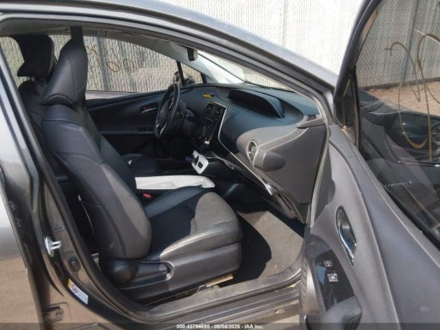 2017 TOYOTA PRIUS FOUR 5