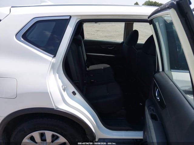 2017 NISSAN ROGUE S 8