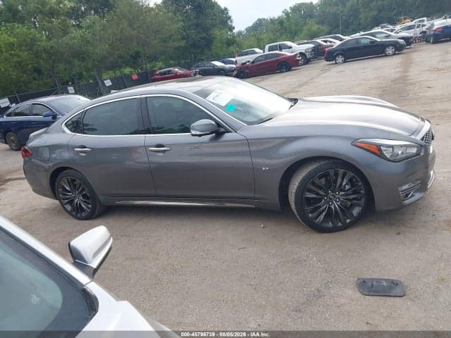 2019 INFINITI Q70L 3.7X LUXE 13