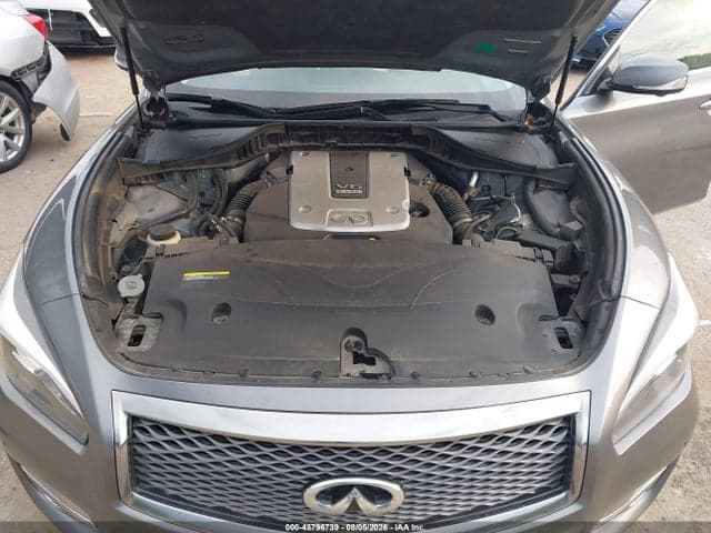 2019 INFINITI Q70L 3.7X LUXE 10