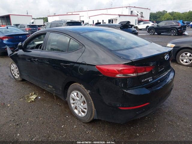 2018 HYUNDAI ELANTRA SE 3