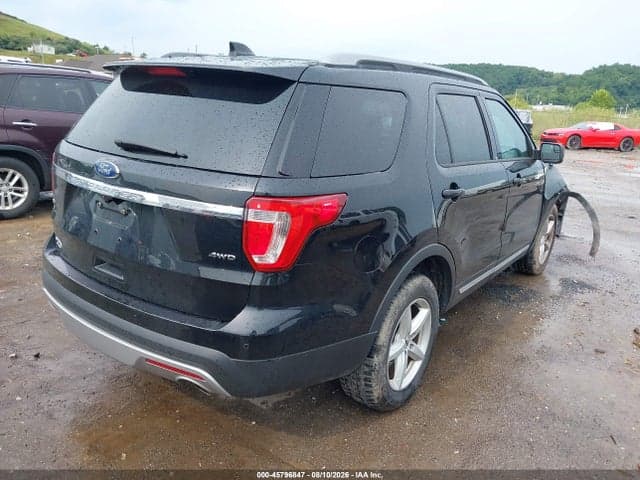 2017 FORD EXPLORER XLT 4