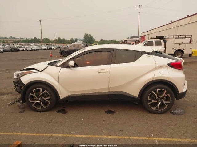 2019 TOYOTA C-HR LE 15