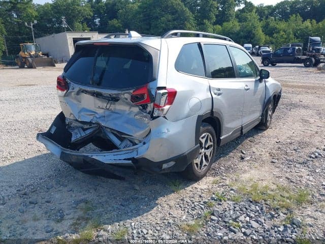2023 SUBARU FORESTER PREMIUM 4