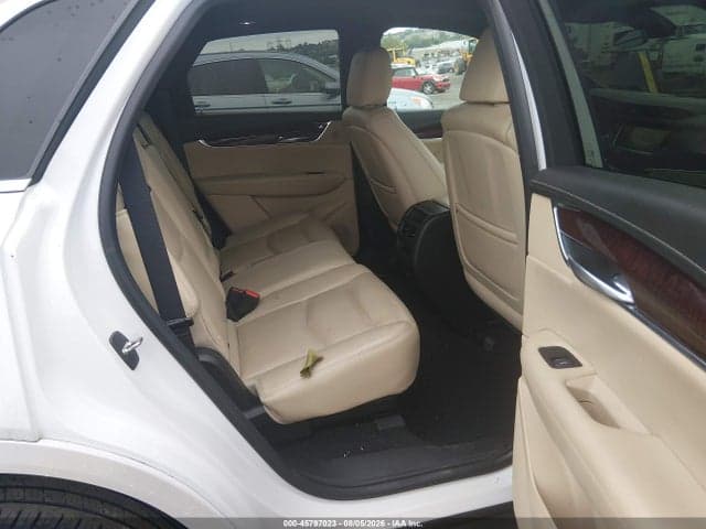 2017 CADILLAC XT5 LUXURY 8