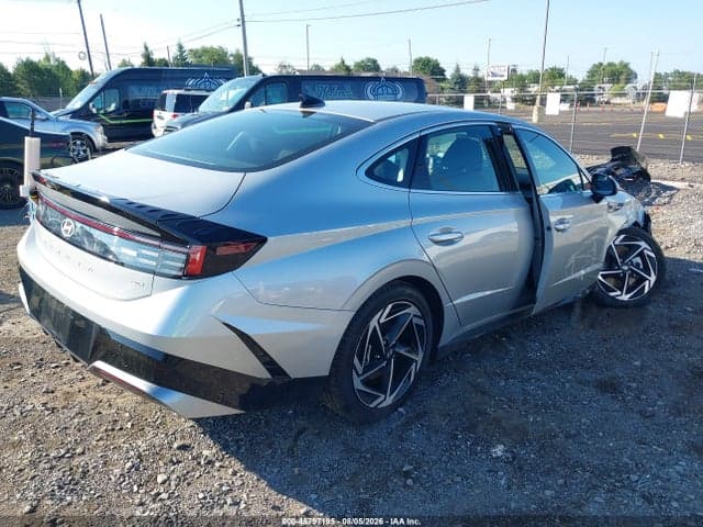2026 HYUNDAI SONATA SEL SPORT 4
