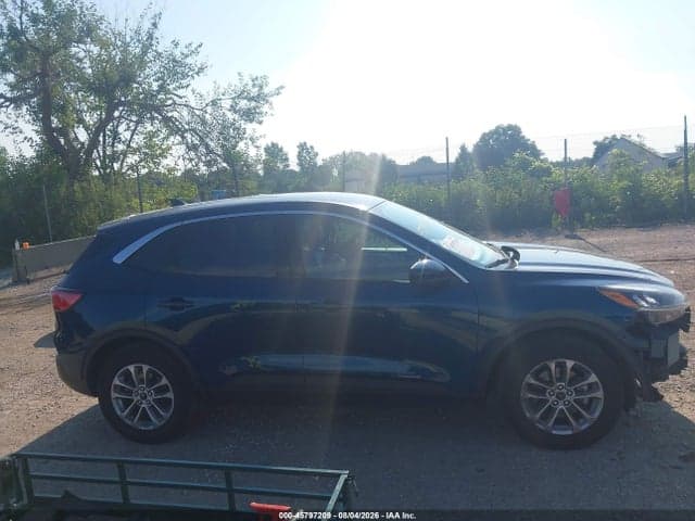 2020 FORD ESCAPE SE 14