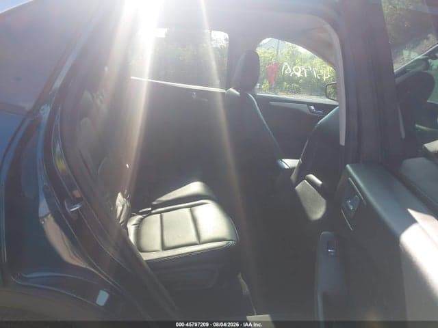 2020 FORD ESCAPE SE 8