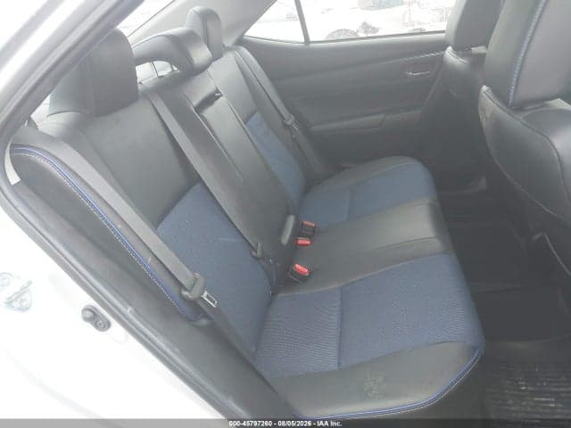 2018 TOYOTA COROLLA SE 22