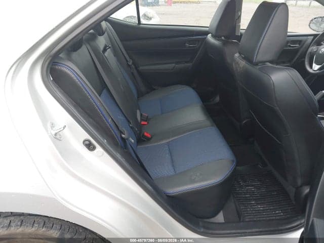 2018 TOYOTA COROLLA SE 8