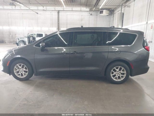 2021 CHRYSLER VOYAGER LXI 15