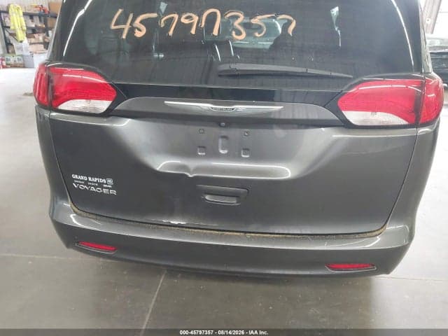2021 CHRYSLER VOYAGER LXI 6