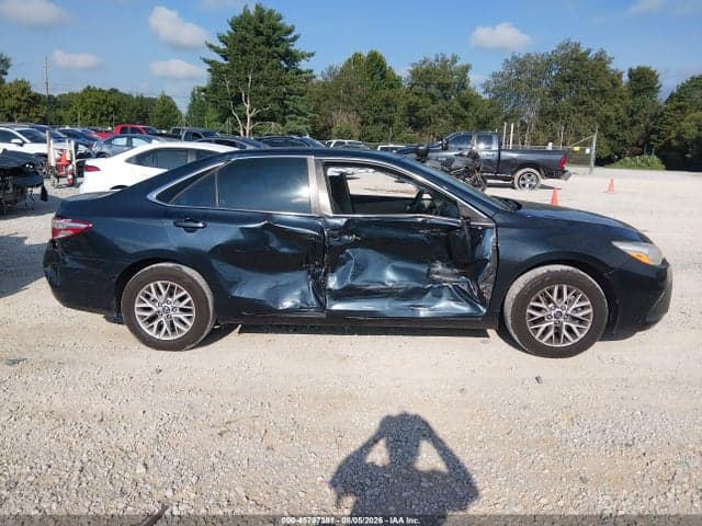 2017 TOYOTA CAMRY LE 13