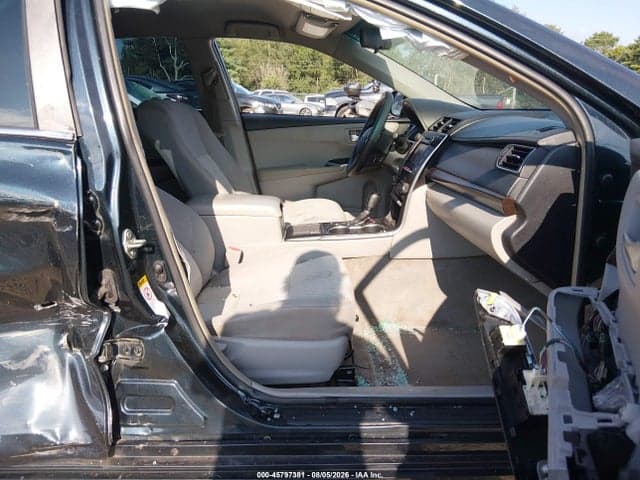 2017 TOYOTA CAMRY LE 5
