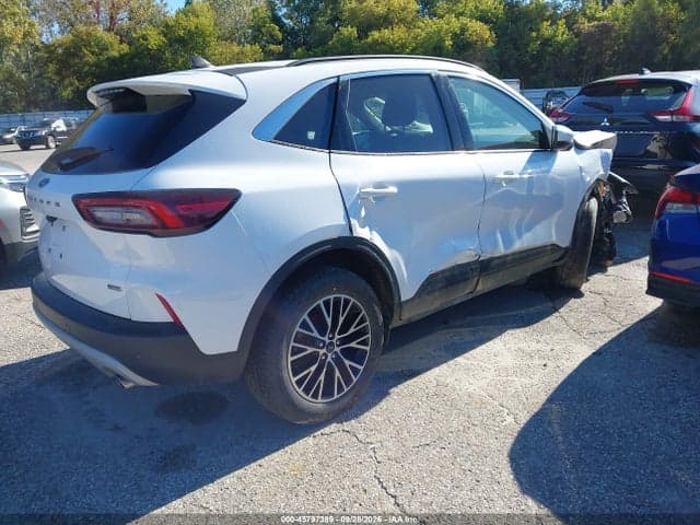 2023 FORD ESCAPE PHEV 4