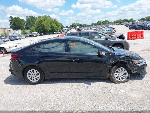 2020 HYUNDAI ELANTRA SE 12
