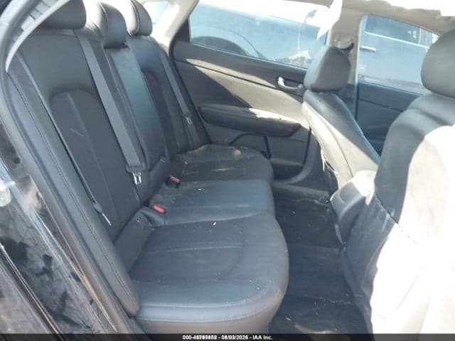 2018 KIA OPTIMA S 8
