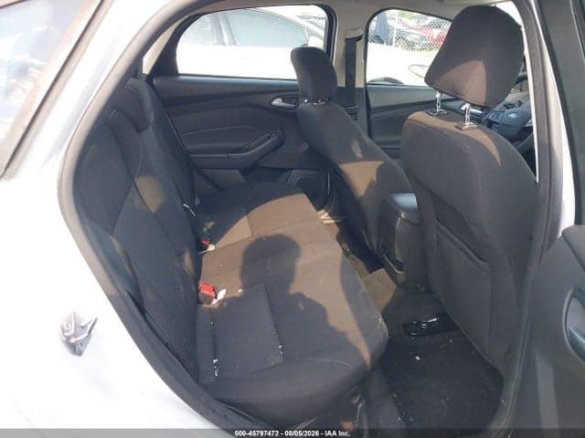 2017 FORD FOCUS SE 8