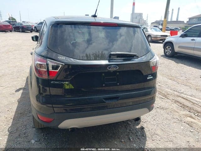 2017 FORD ESCAPE SE 18