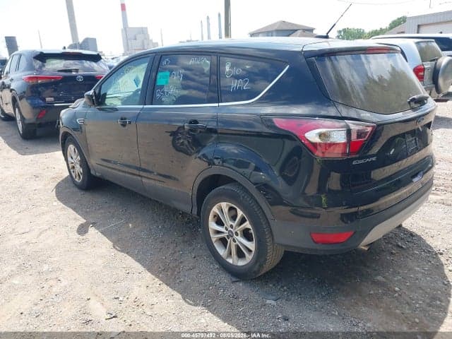 2017 FORD ESCAPE SE 3