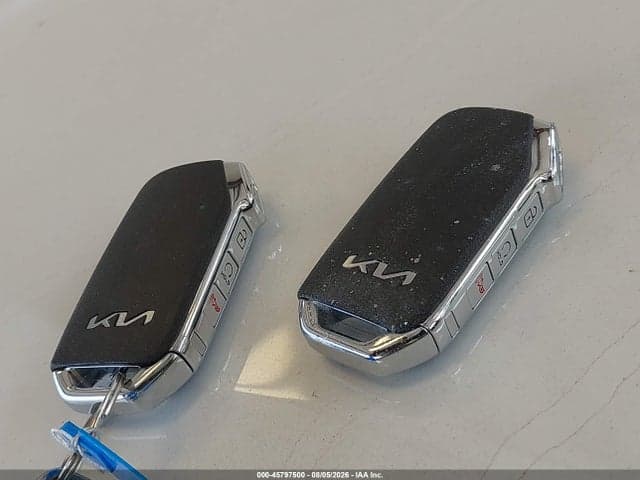 2024 KIA NIRO PLUG-IN HYBRID EX 11