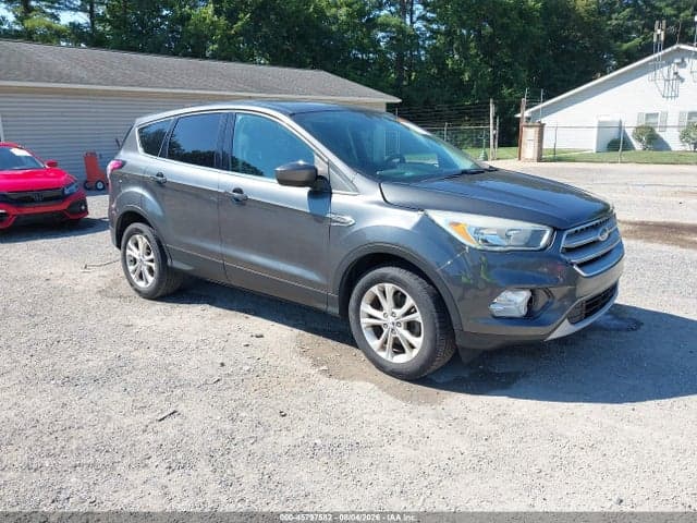 2017 FORD ESCAPE SE - 1