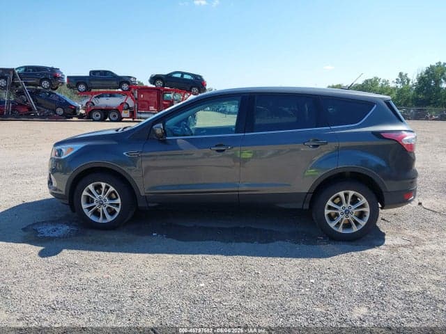 2017 FORD ESCAPE SE 15
