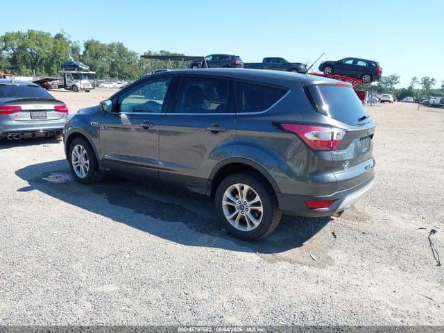 2017 FORD ESCAPE SE 3