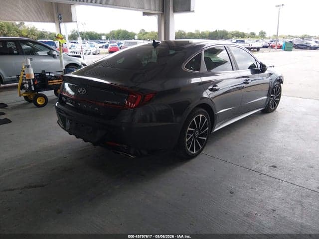 2021 HYUNDAI SONATA LIMITED 4