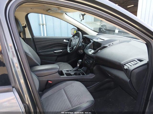 2017 FORD ESCAPE SE 5