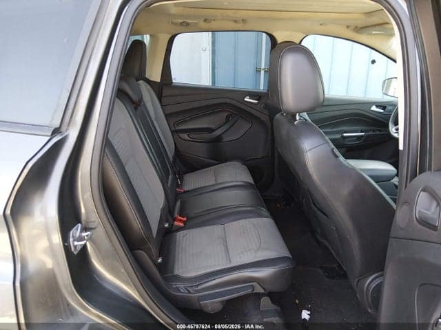 2017 FORD ESCAPE SE 8