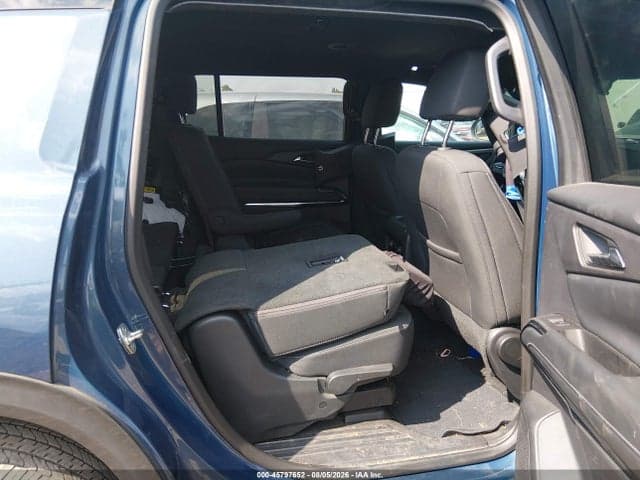 2025 CHEVROLET TRAVERSE FWD LT 8