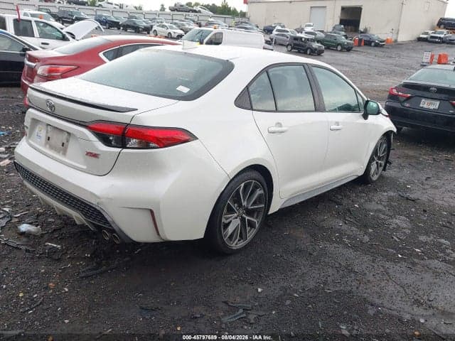 2021 TOYOTA COROLLA XSE 4