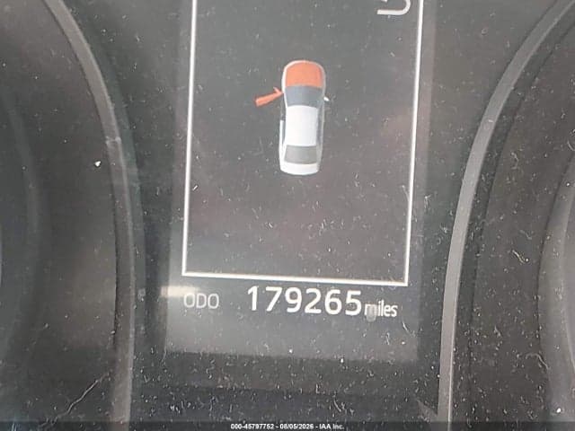 2019 TOYOTA CAMRY SE 16