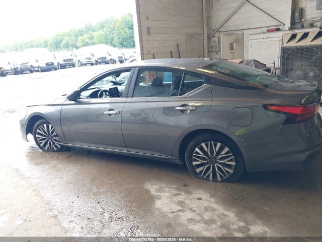 2025 NISSAN ALTIMA SV AWD 13