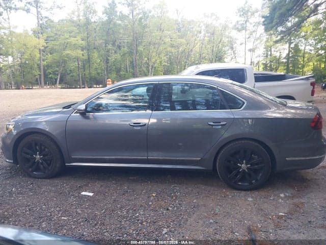 2017 VOLKSWAGEN PASSAT 1.8T SE 14