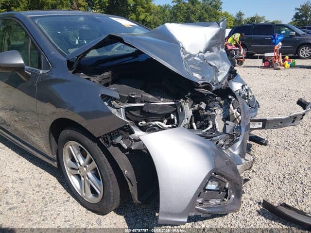 2018 CHEVROLET CRUZE LT AUTO 17