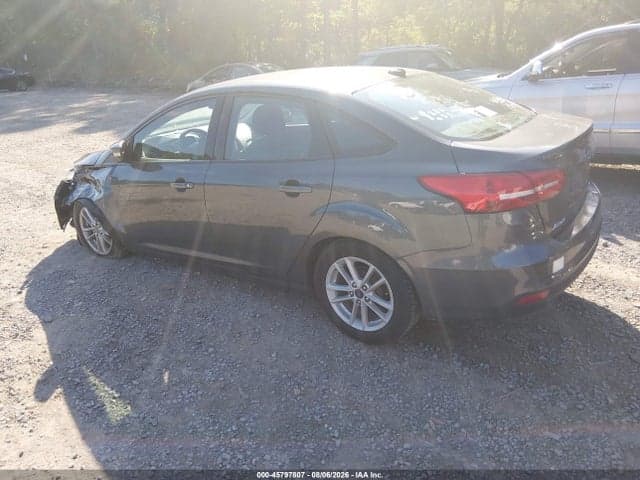 2017 FORD FOCUS SE 3