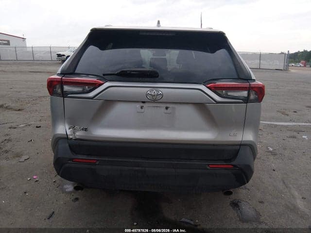 2020 TOYOTA RAV4 LE 21