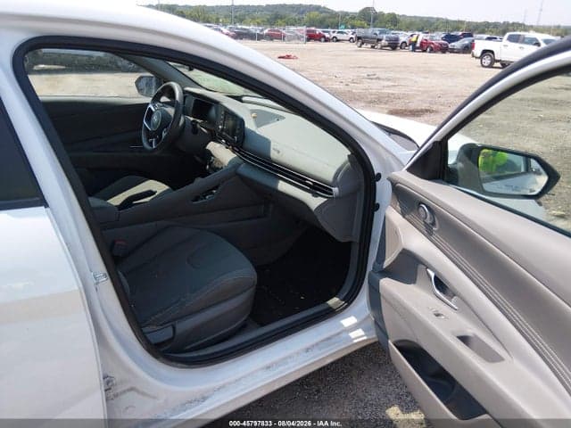 2025 HYUNDAI ELANTRA SEL SPORT 5